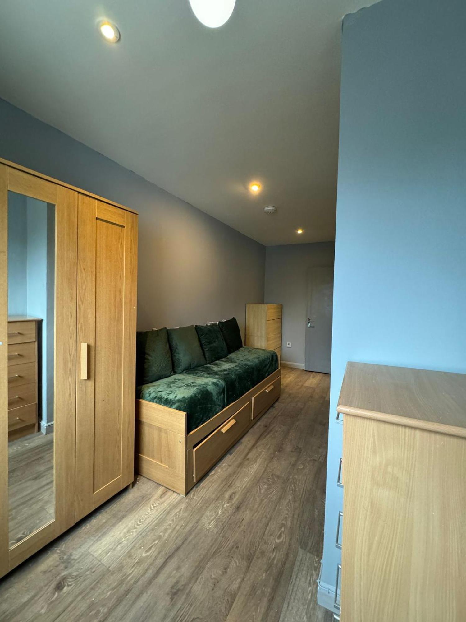 2 Bedroom Flat In Euston 2 Mins Away From Station, No Lift Λονδίνο Εξωτερικό φωτογραφία