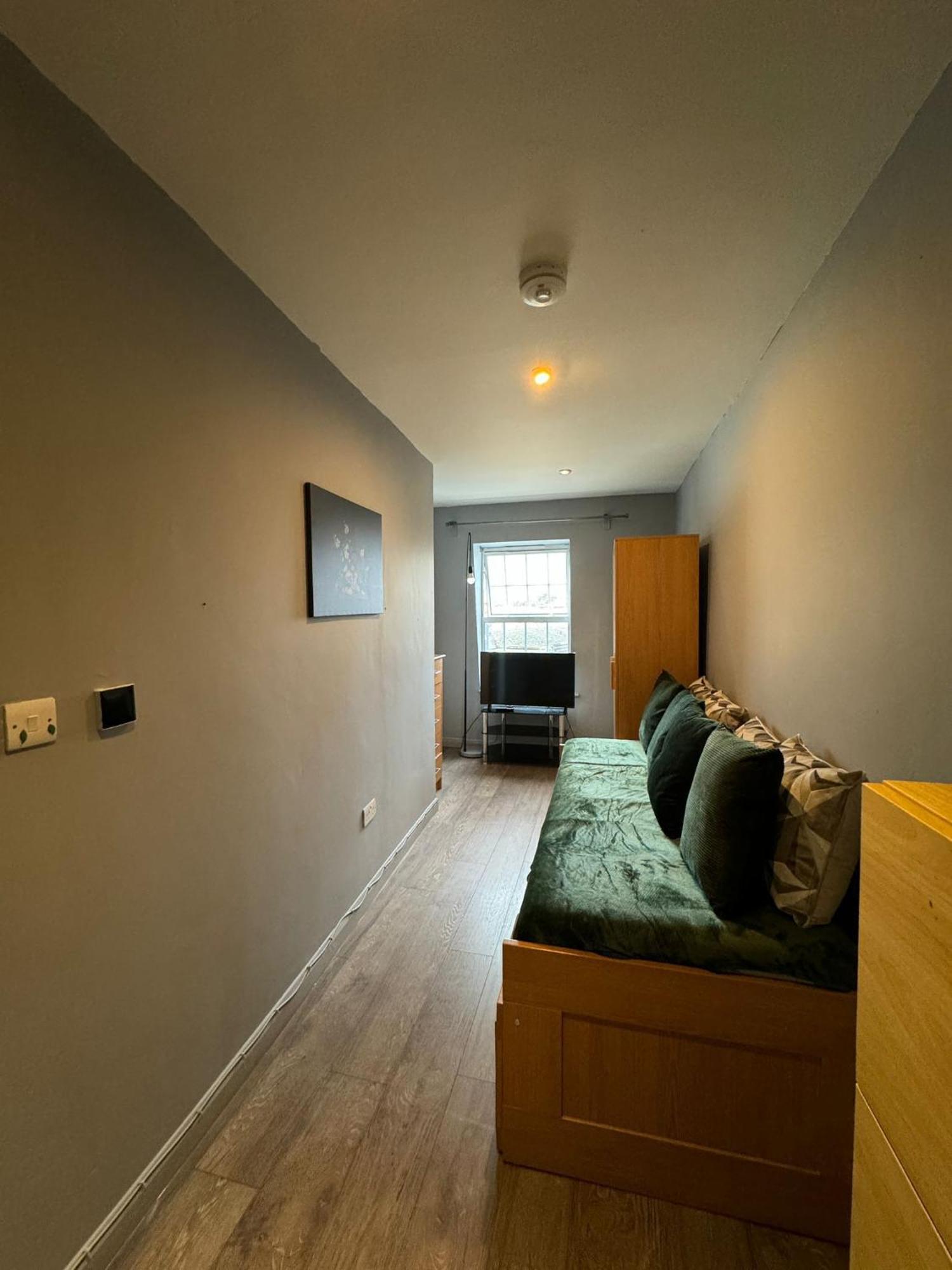 2 Bedroom Flat In Euston 2 Mins Away From Station, No Lift Λονδίνο Εξωτερικό φωτογραφία