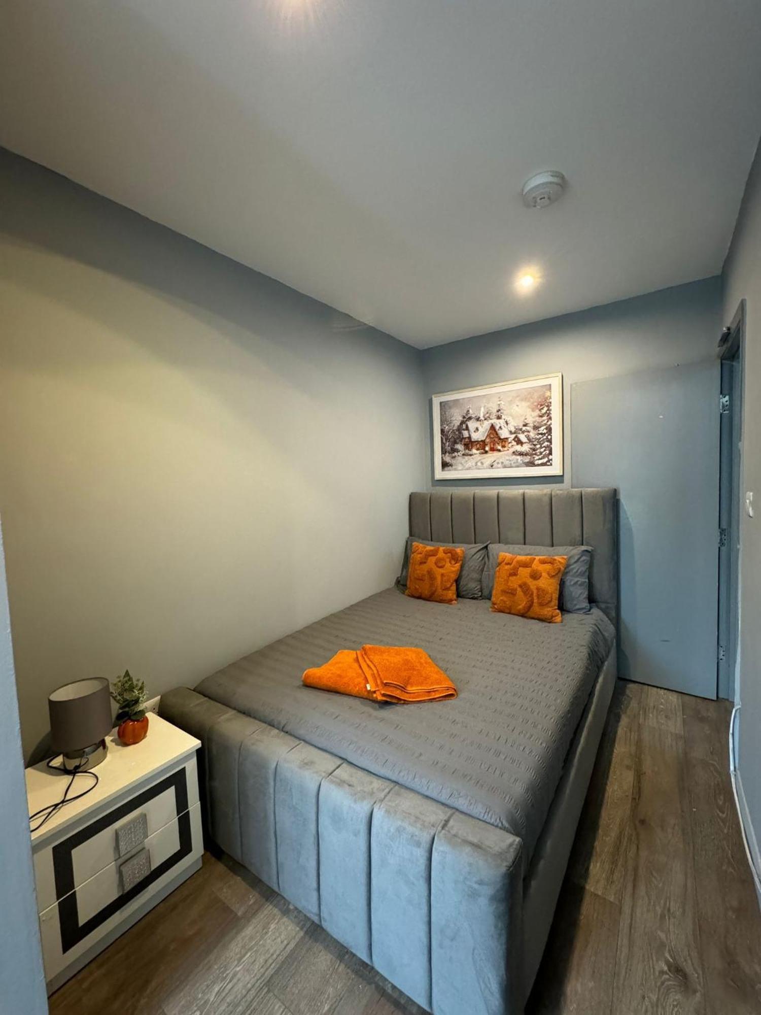 2 Bedroom Flat In Euston 2 Mins Away From Station, No Lift Λονδίνο Εξωτερικό φωτογραφία