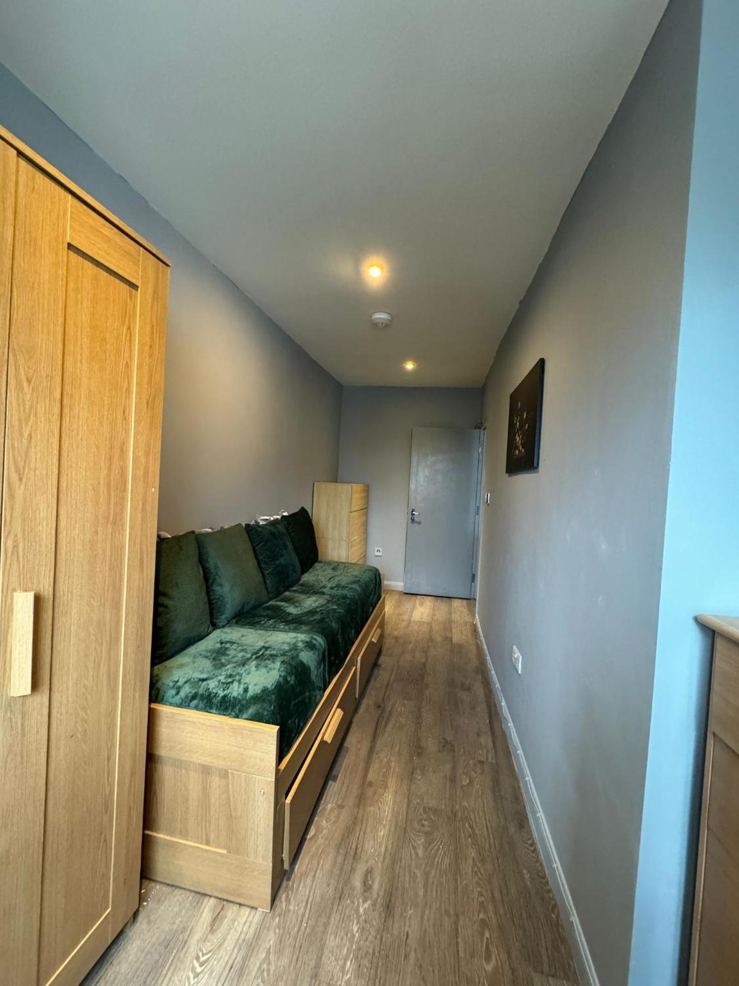 2 Bedroom Flat In Euston 2 Mins Away From Station, No Lift Λονδίνο Εξωτερικό φωτογραφία