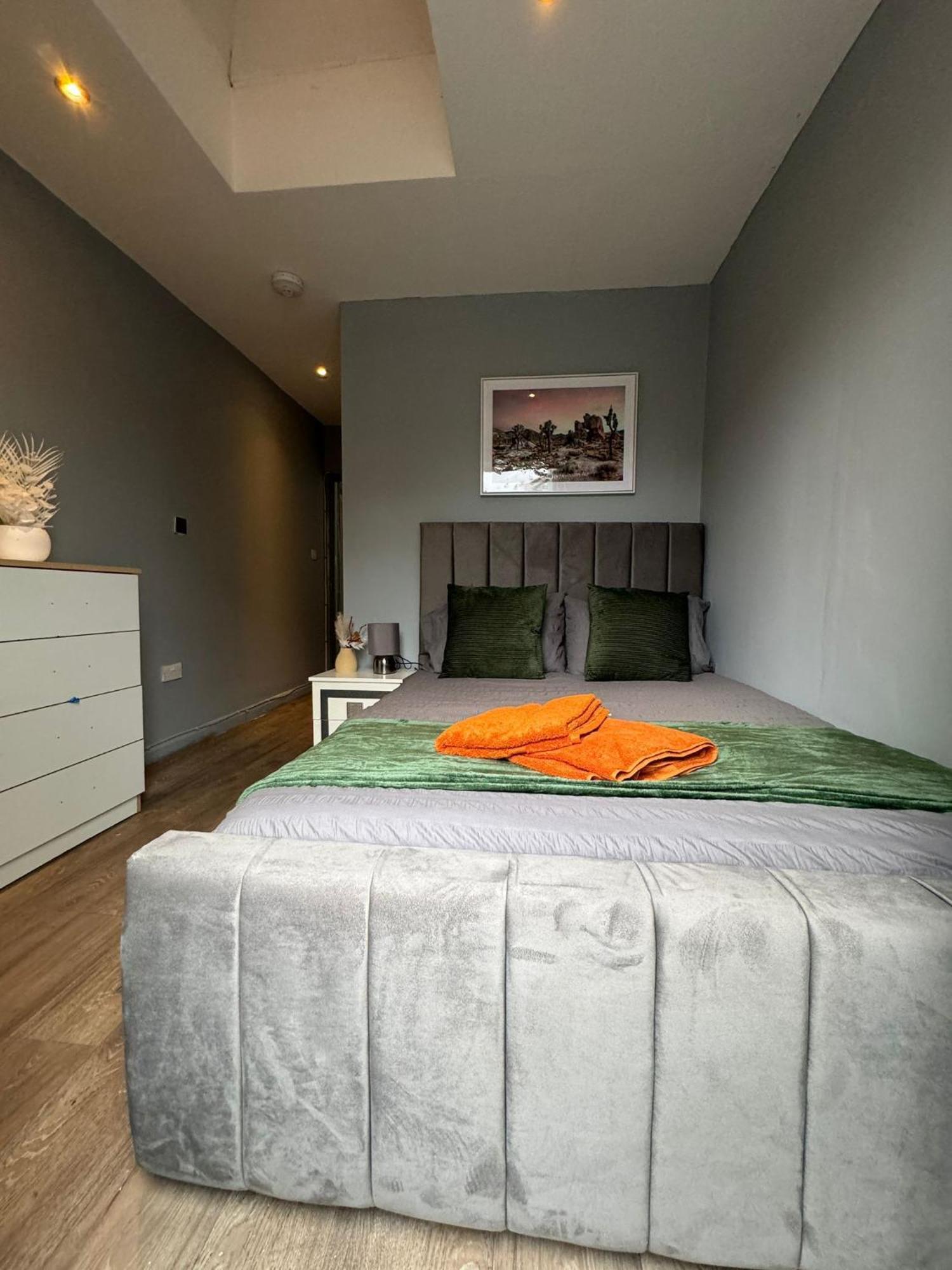2 Bedroom Flat In Euston 2 Mins Away From Station, No Lift Λονδίνο Εξωτερικό φωτογραφία